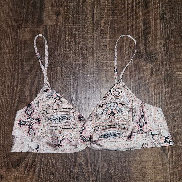 10/$15 🎃 ACOA Bra Top - Picture 1 of 3